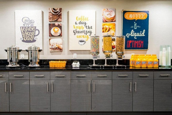 LeTap Hotel near AirTrain JFK Airport image 26